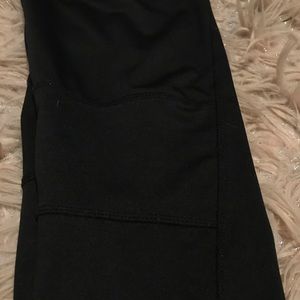 Black Tarea Leggings •🖤